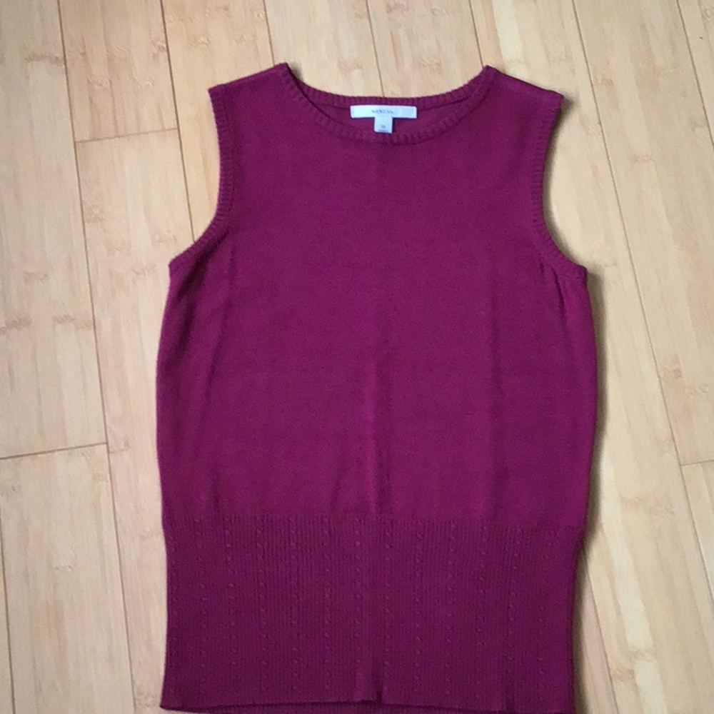 Sleeveless shell, cranberry, with wide band